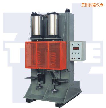 �F�(y��ng)���(d��ng)ʽ����ԇ�(y��n)�C(j��)