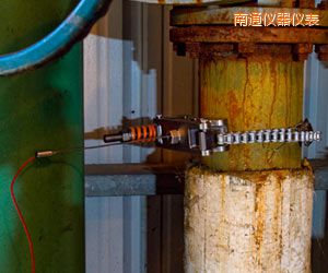 ��ͨ�ھ�(xi��n)���g�ں�O(ji��n)�؃x