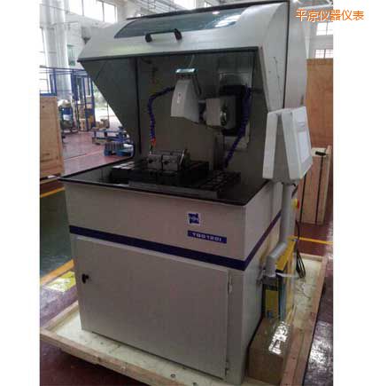 平?jīng)龃笮腿詣?dòng)切割機(jī)